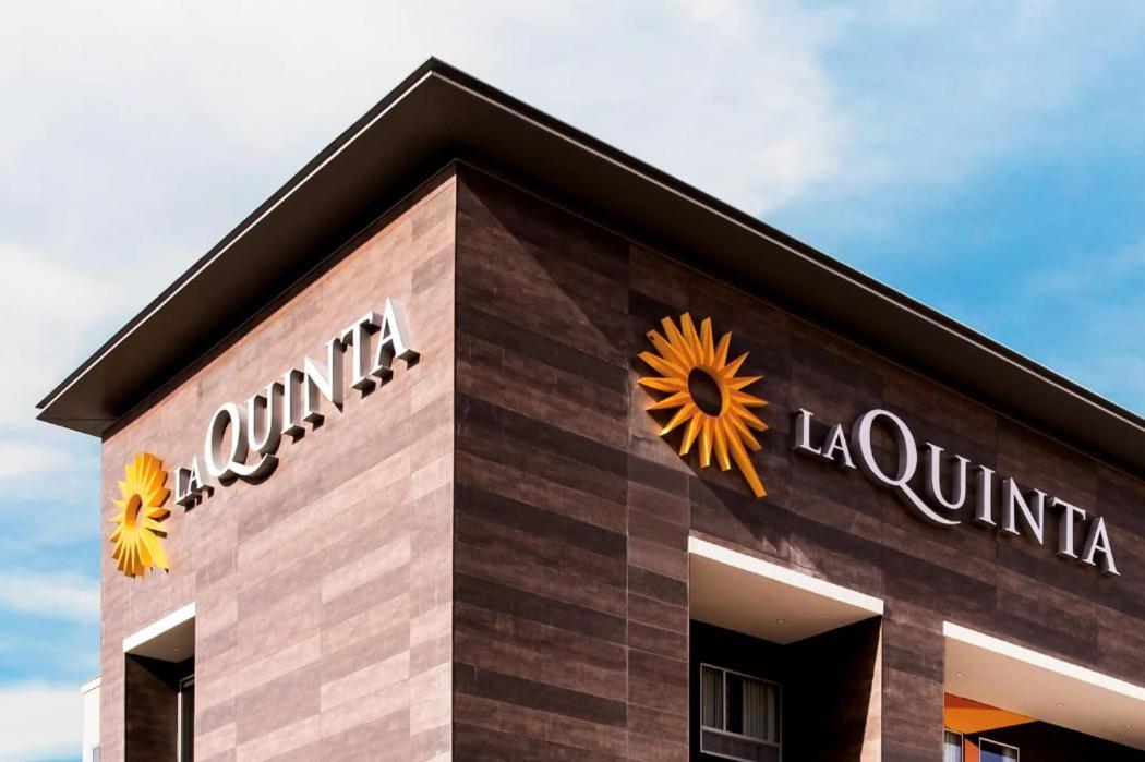 La Quinta Inn & Suites By Wyndham Sulphur Lake Charles ภายนอก รูปภาพ