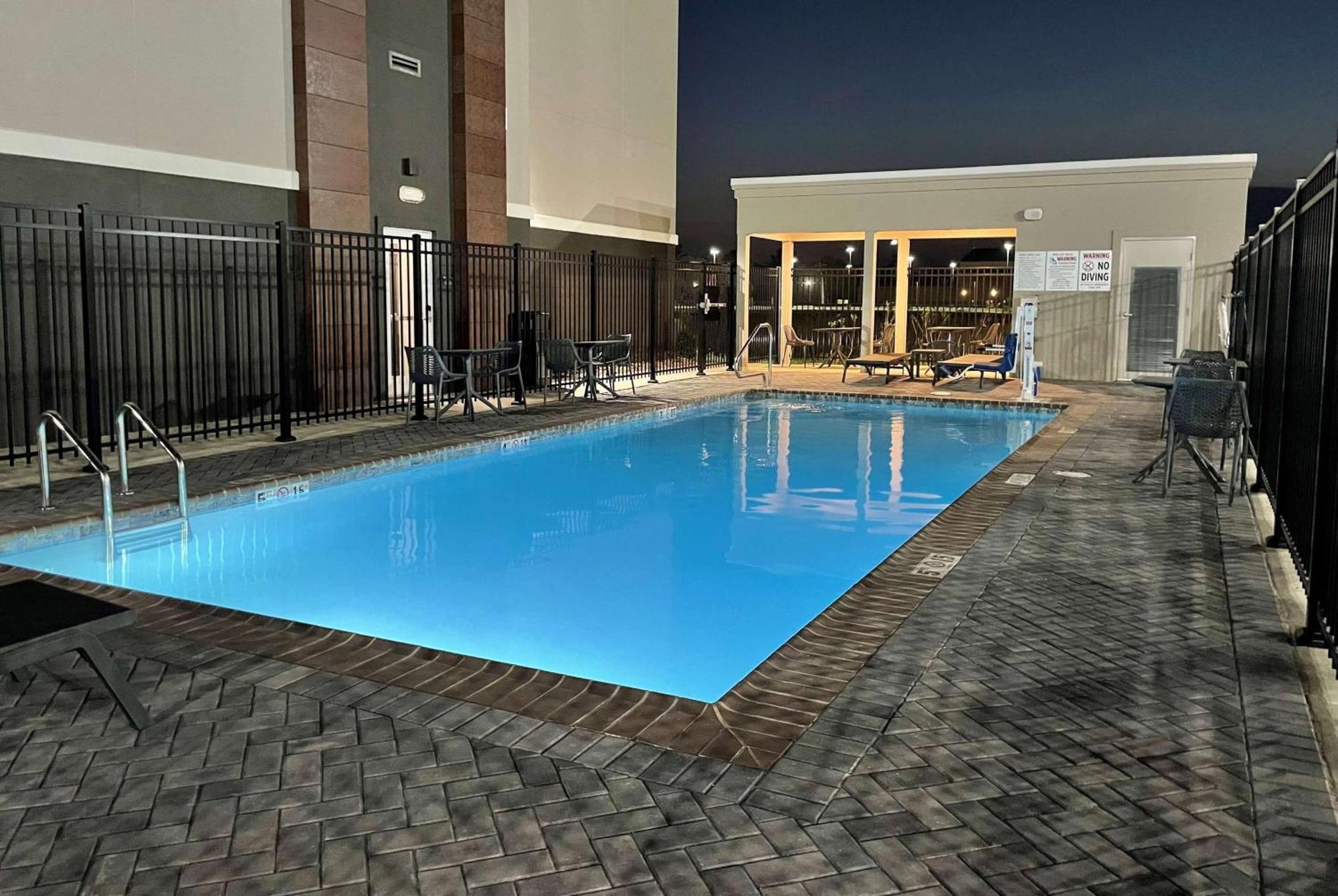 La Quinta Inn & Suites By Wyndham Sulphur Lake Charles ภายนอก รูปภาพ